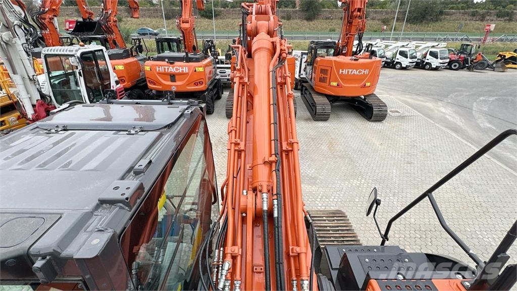 Hitachi ZX300LCN-7 Paletli ekskavatörler