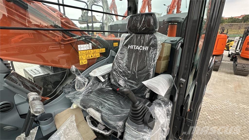 Hitachi ZX300LCN-7 Paletli ekskavatörler