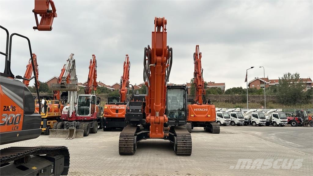 Hitachi ZX300LCN-7 Paletli ekskavatörler