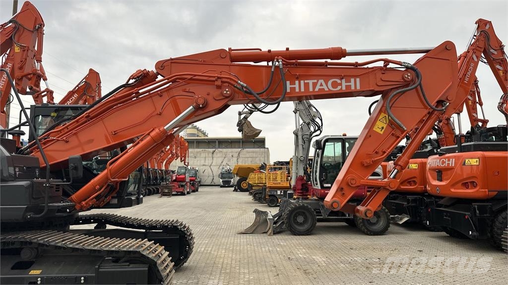 Hitachi ZX300LCN-7 Paletli ekskavatörler