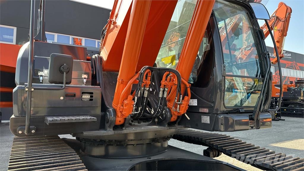 Hitachi ZX350LCN-7 Paletli ekskavatörler