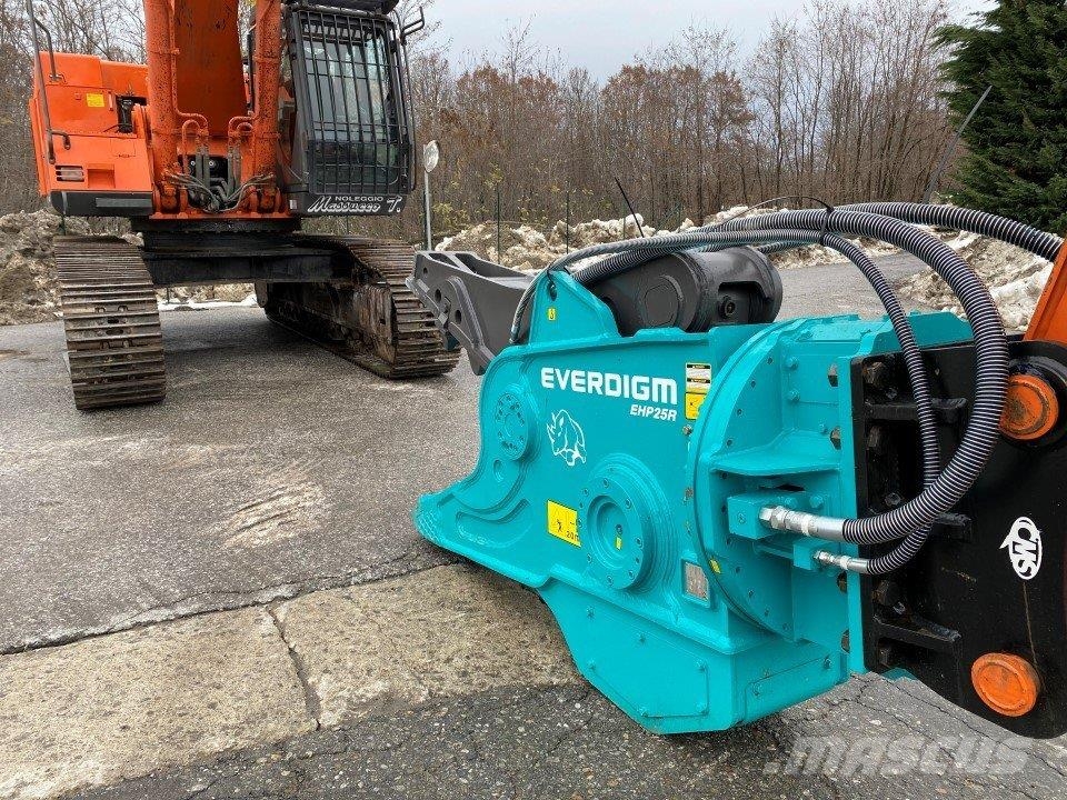 Hitachi ZX470LCH-3 Escavadeiras de esteiras