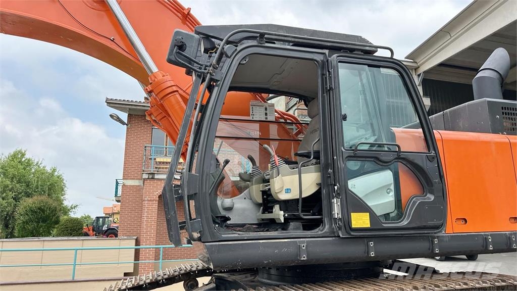Hitachi ZX470LCH-5B Raupenbagger