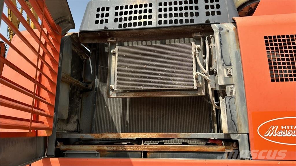 Hitachi ZX500LCH Escavadeiras de esteiras