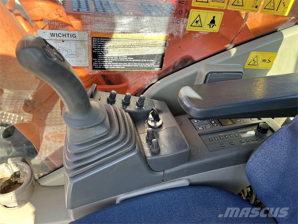 Hitachi ZX520LCH-3 حفارات زحافة