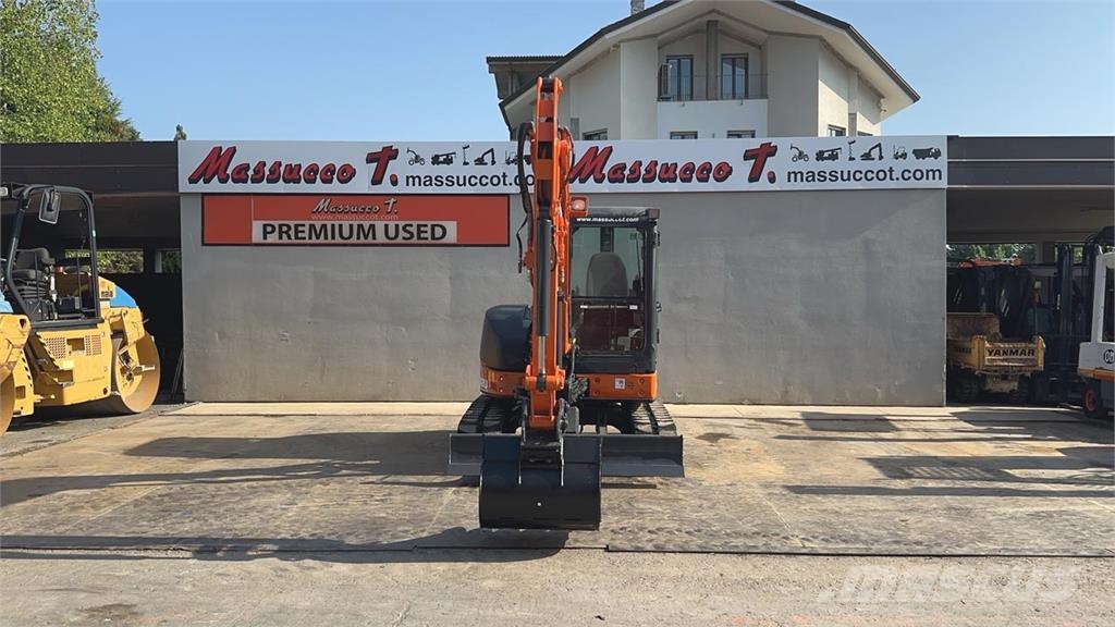 Hitachi ZX52U-3 CLR حفارات صغيرة أقل من 7 طن (حفارات صغيرة)