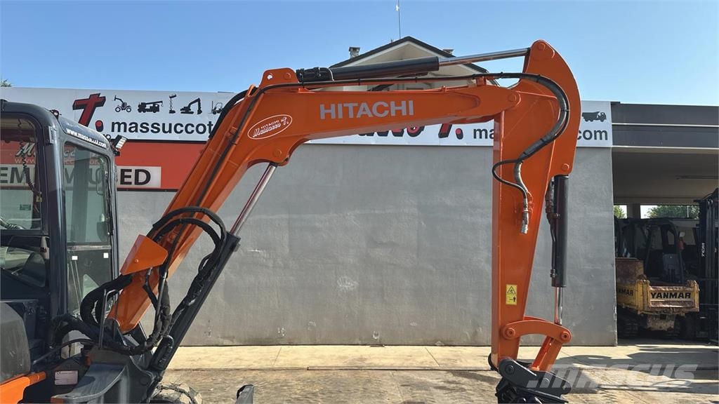 Hitachi ZX52U-3 CLR حفارات صغيرة أقل من 7 طن (حفارات صغيرة)