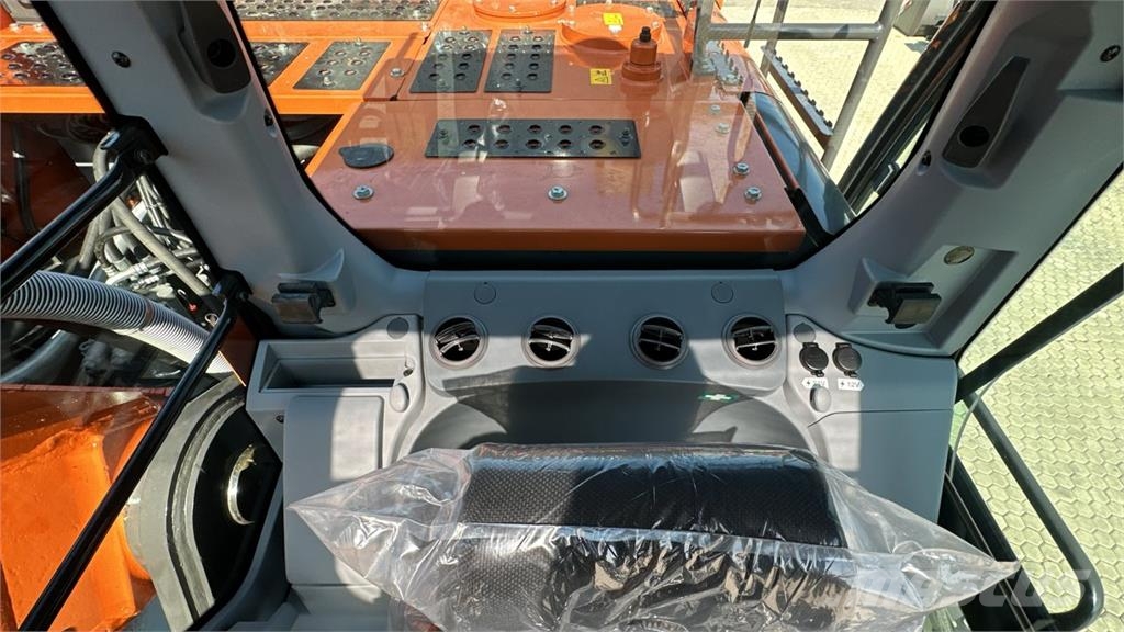 Hitachi ZX530LCH-7 Bageri gusjeničari