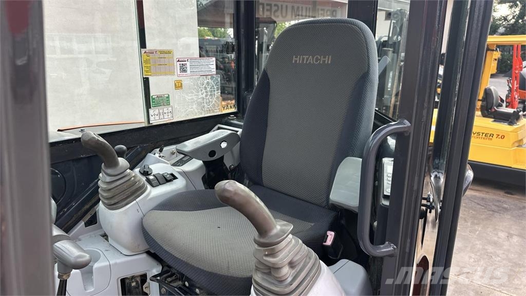 Hitachi ZX55U-5A CLR Mini kotrók < 7t
