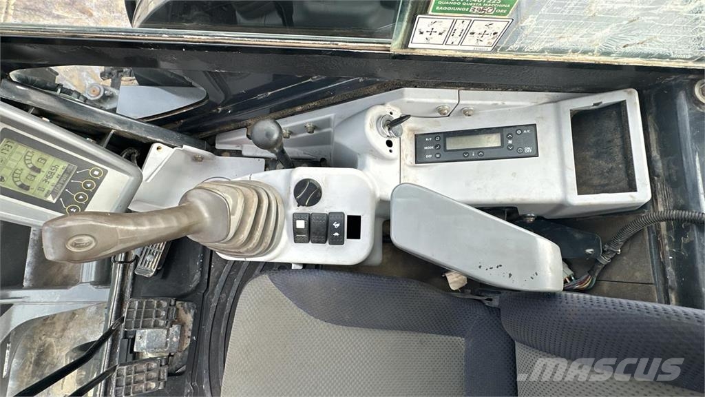 Hitachi ZX55U-5A CLR Mini kotrók < 7t
