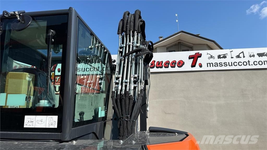 Hitachi ZX63U Excavadoras 7t - 12t