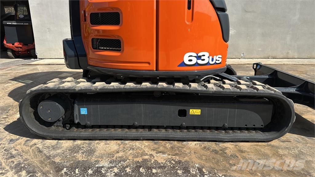Hitachi ZX63U Excavadoras 7t - 12t