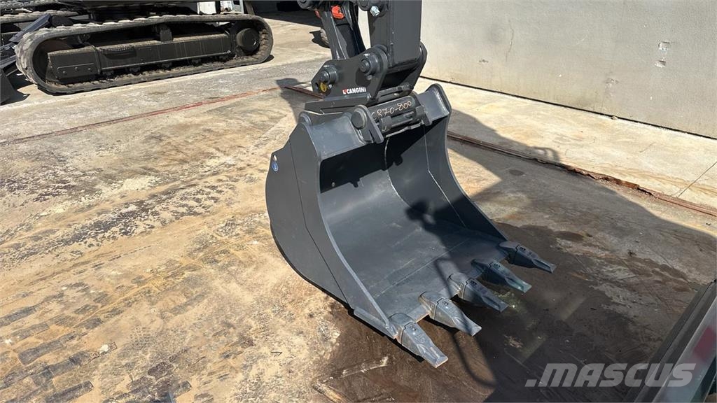Hitachi ZX63U Excavadoras 7t - 12t
