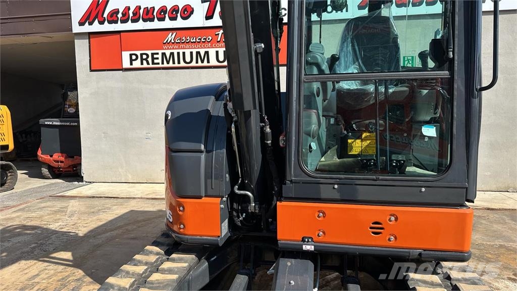 Hitachi ZX63U Excavadoras 7t - 12t