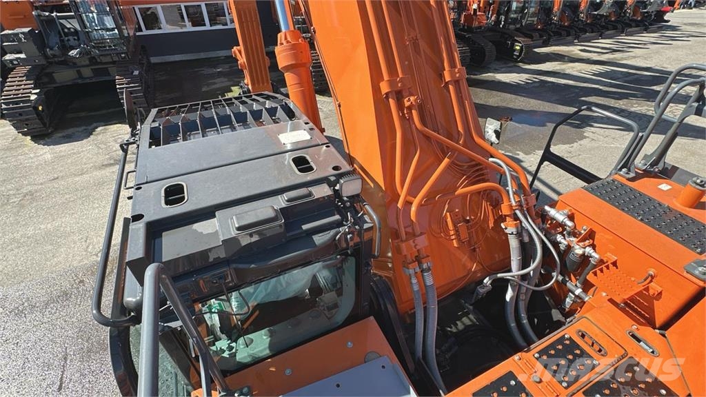 Hitachi ZX690LCH-7 Верижен екскаватор