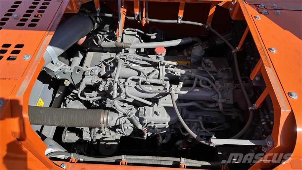 Hitachi ZX690LCH-7 Верижен екскаватор
