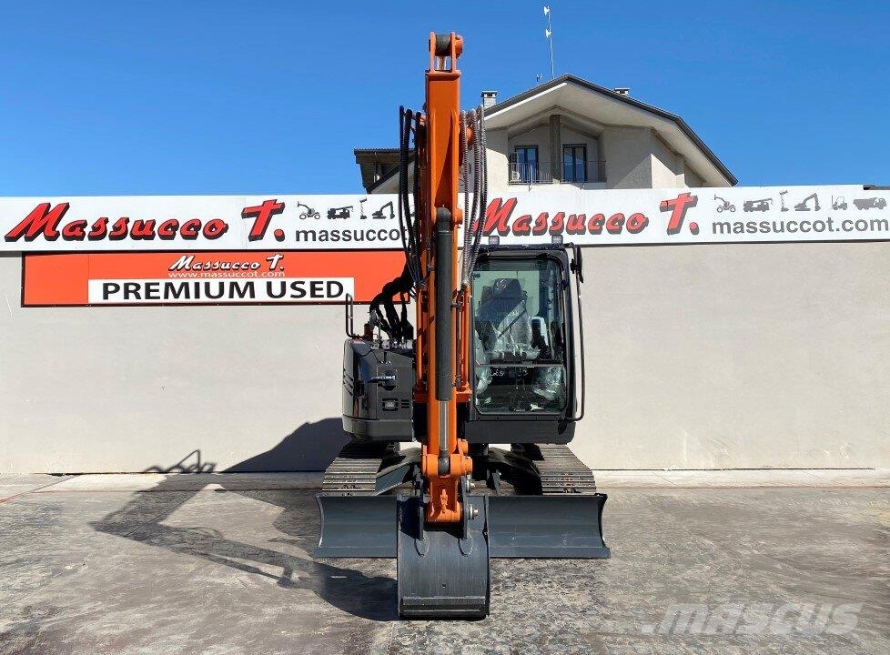 Hitachi ZX85US-6 حفارات وسط 7 طن - 12 طن