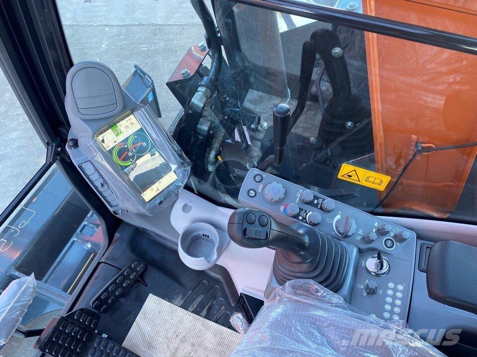 Hitachi ZX85US-6 حفارات وسط 7 طن - 12 طن