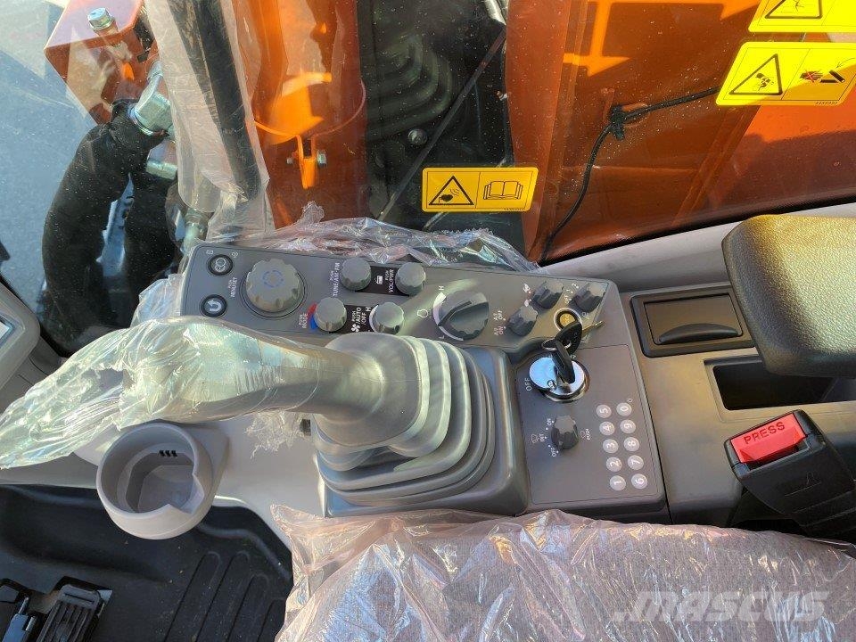 Hitachi ZX85US-6 OFF SET حفارات وسط 7 طن - 12 طن