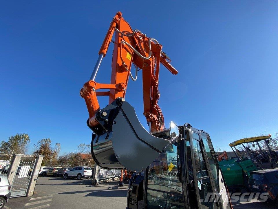 Hitachi ZX85US-6 OFF SET حفارات وسط 7 طن - 12 طن