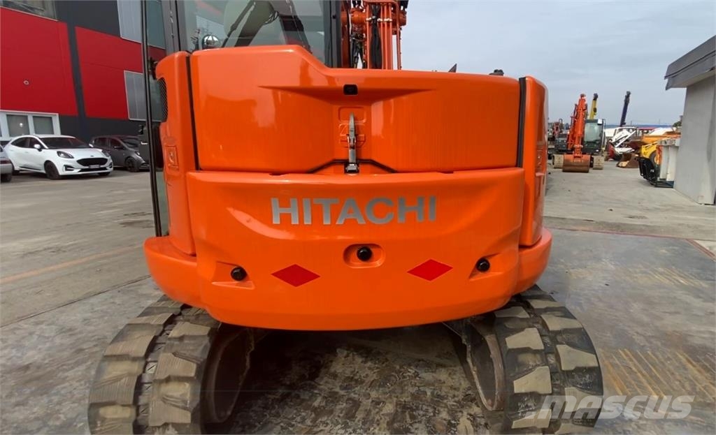 Hitachi ZX85USB-5A 中型挖掘机