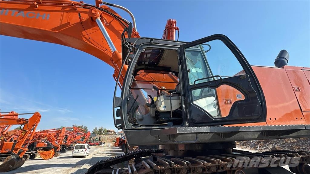 Hitachi ZX870LCR-5B Paletli ekskavatörler