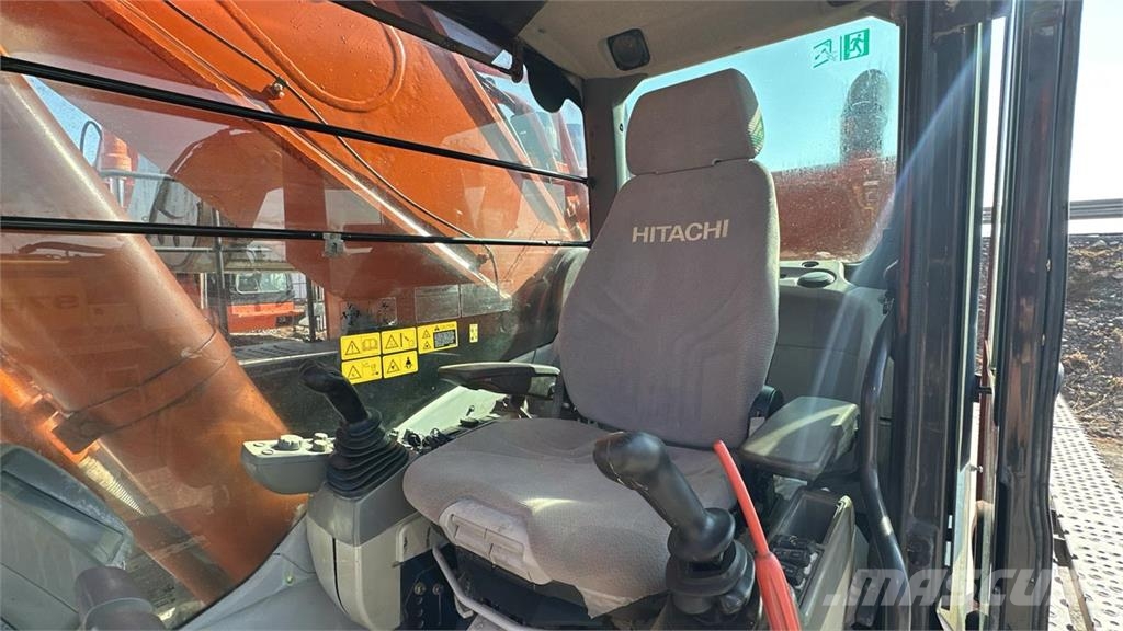 Hitachi ZX870LCR-5B Paletli ekskavatörler