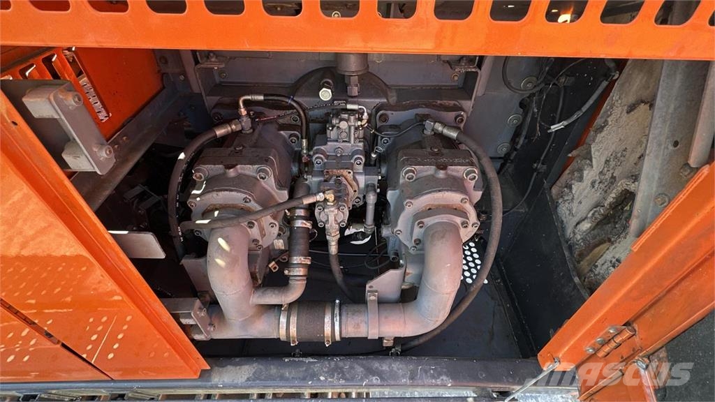 Hitachi ZX870LCR-5B Paletli ekskavatörler