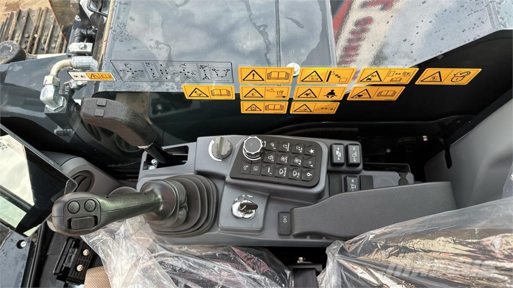 Hitachi ZX95USB-7 Средни екскаватори 7т - 12т