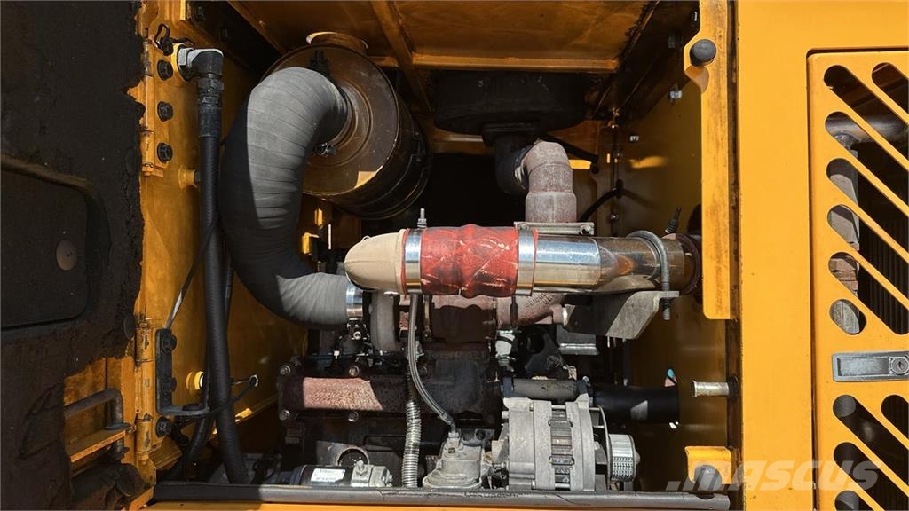 Hyundai HL730TM-7 4x4 لوادر بعجل