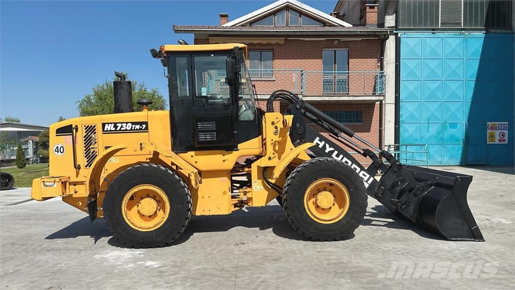Hyundai HL730TM-7 4x4 لوادر بعجل
