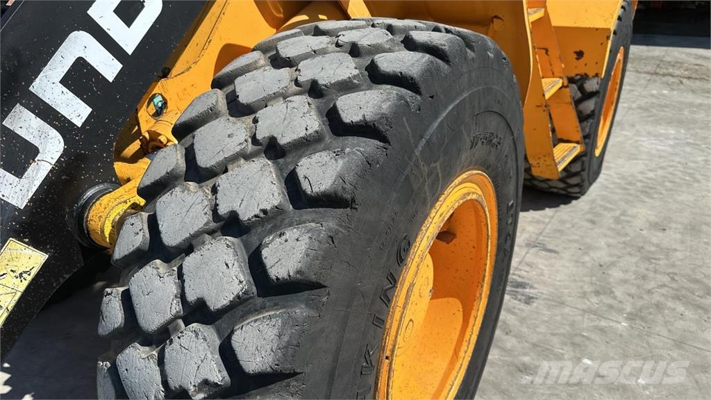 Hyundai HL730TM-7 4x4 لوادر بعجل