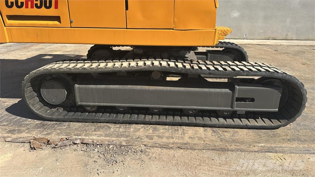 IHI CCH 50T رافعات مجنزرة
