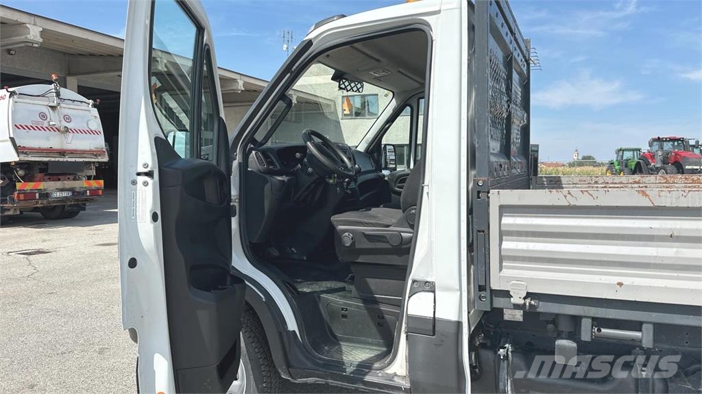 Iveco DAILY 35-140 4x2 Egyéb