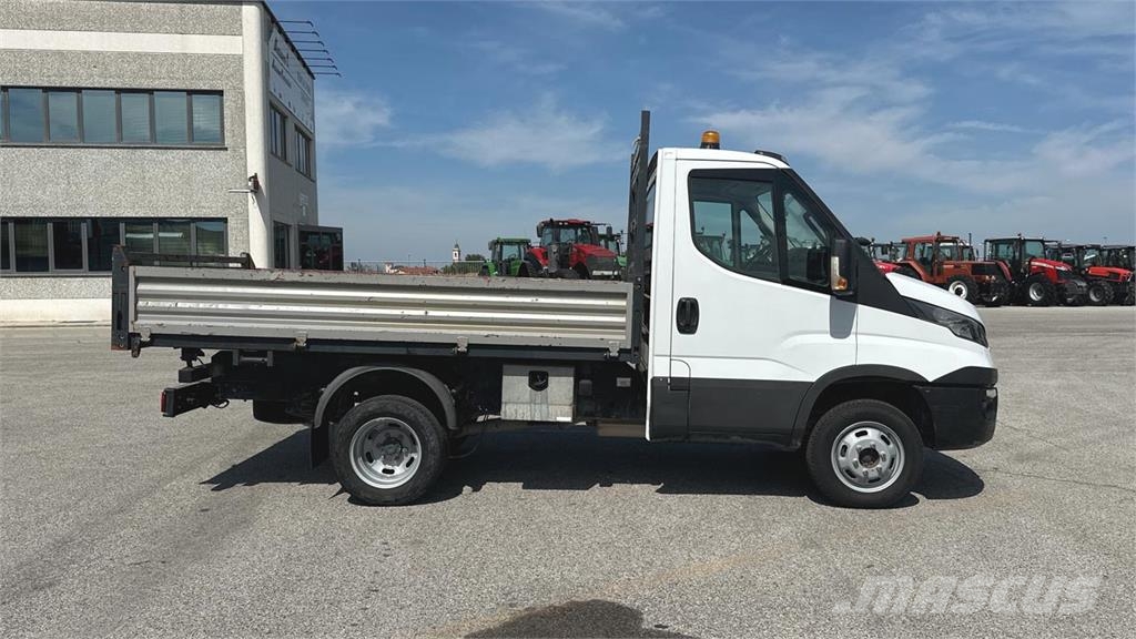 Iveco DAILY 35-140 4x2 Egyéb