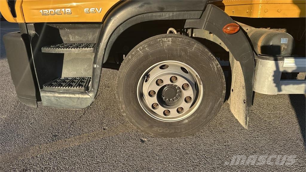 Iveco ML120E18 4x2 Otros camiones