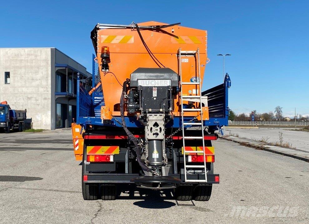Iveco TRAKKER 360 Lâminas e arados de neve
