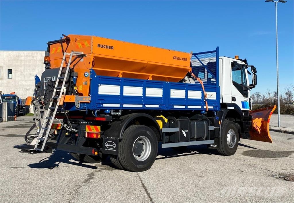 Iveco TRAKKER 360 Lâminas e arados de neve