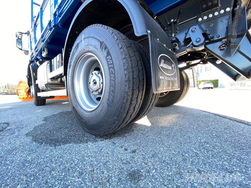 Iveco TRAKKER 360 Lâminas e arados de neve