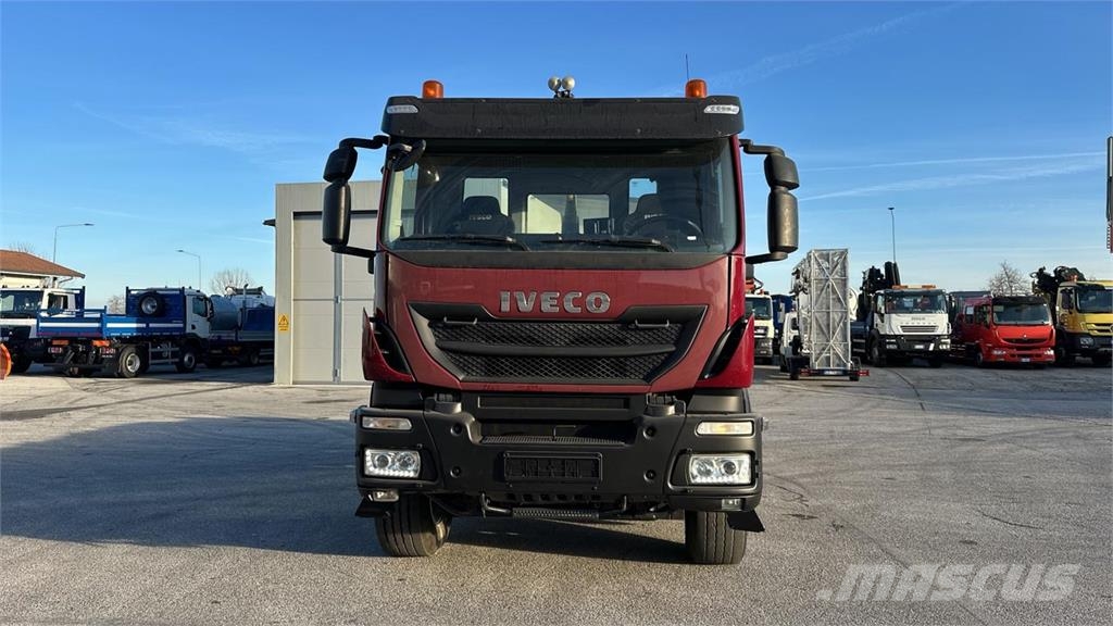 Iveco TRAKKER 450 6x4 Other trucks