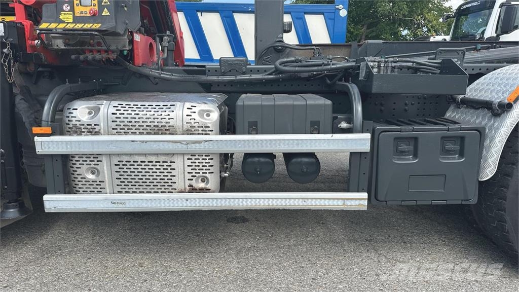 Iveco Trakker 450 6x4 شاحنات أخرى