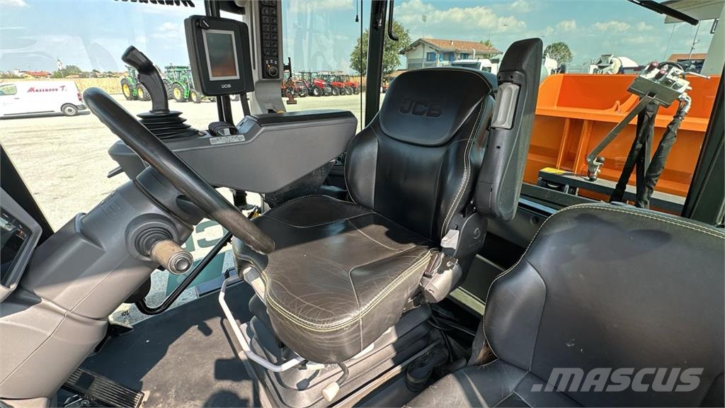 JCB 4220 4X4 Kar küreme biçaklari