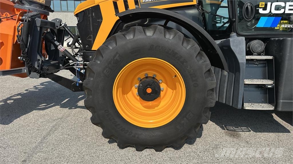 JCB 4220 4X4 Kar küreme biçaklari