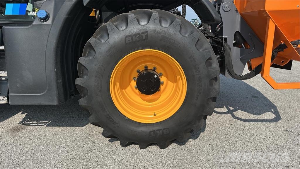 JCB 4220 4X4 Kar küreme biçaklari