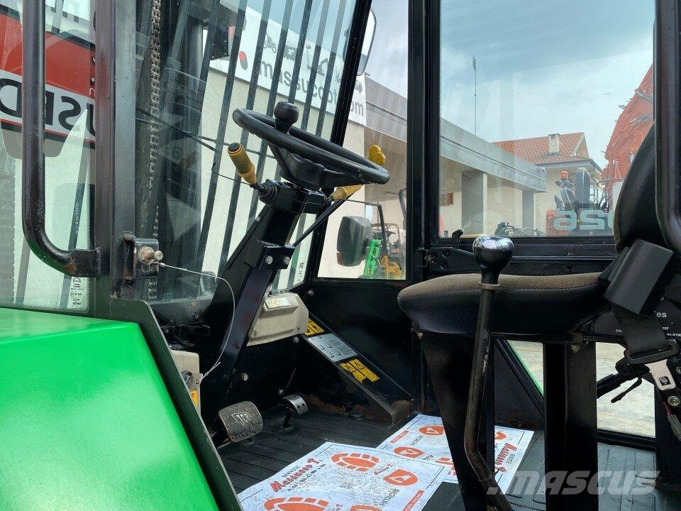 JCB 926 Wózki widłowe terenowe