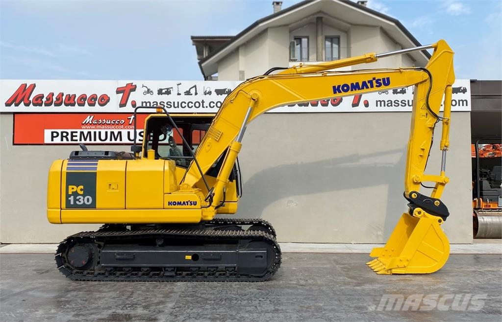 Komatsu PC130-7 中型挖掘机