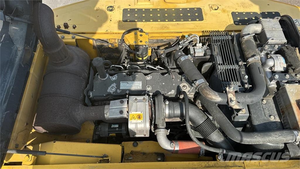 Komatsu PC210NLC Εκσκαφείς με ερπύστριες