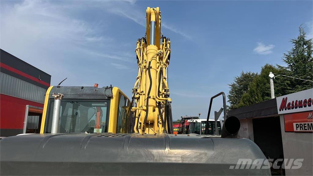 Komatsu PC210NLC Εκσκαφείς με ερπύστριες