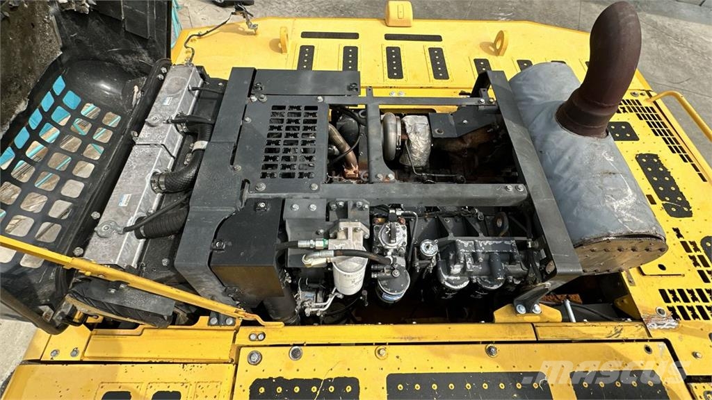 Komatsu PC700 LC-8E0 Верижен екскаватор