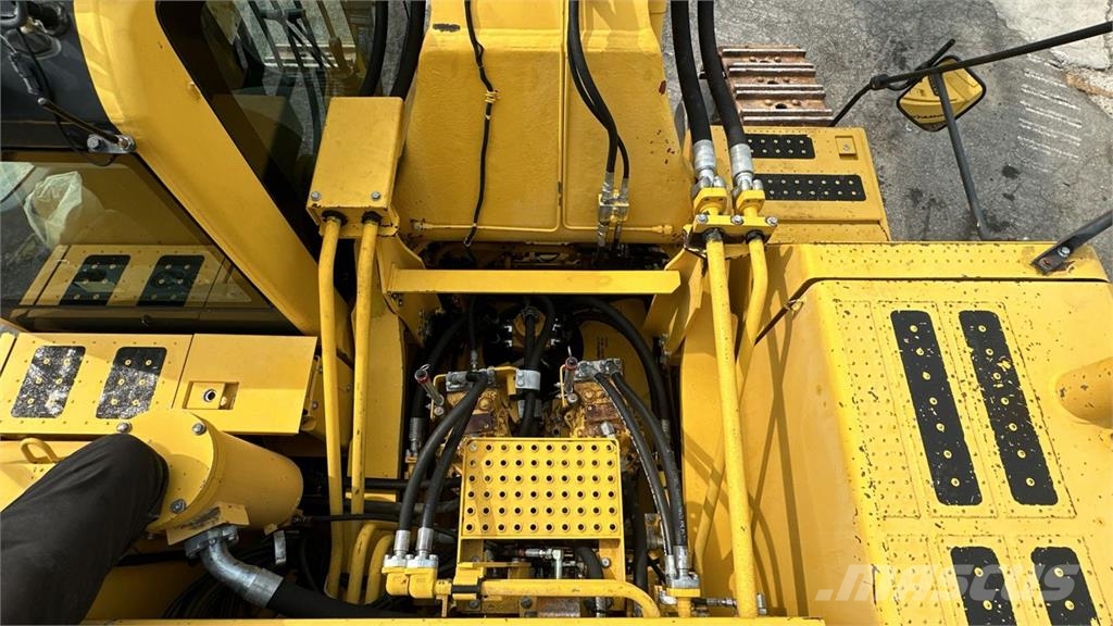 Komatsu PC700 LC-8E0 Верижен екскаватор